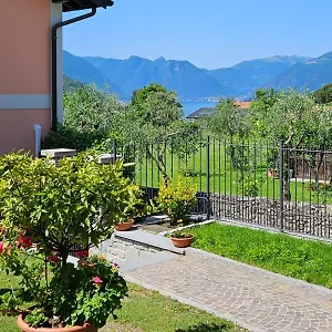 With Garden And Parking , Bellagio Italy